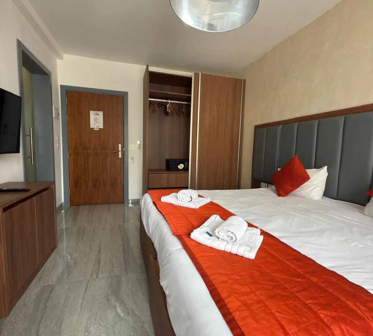 The Urban Suites Gzira Guest house