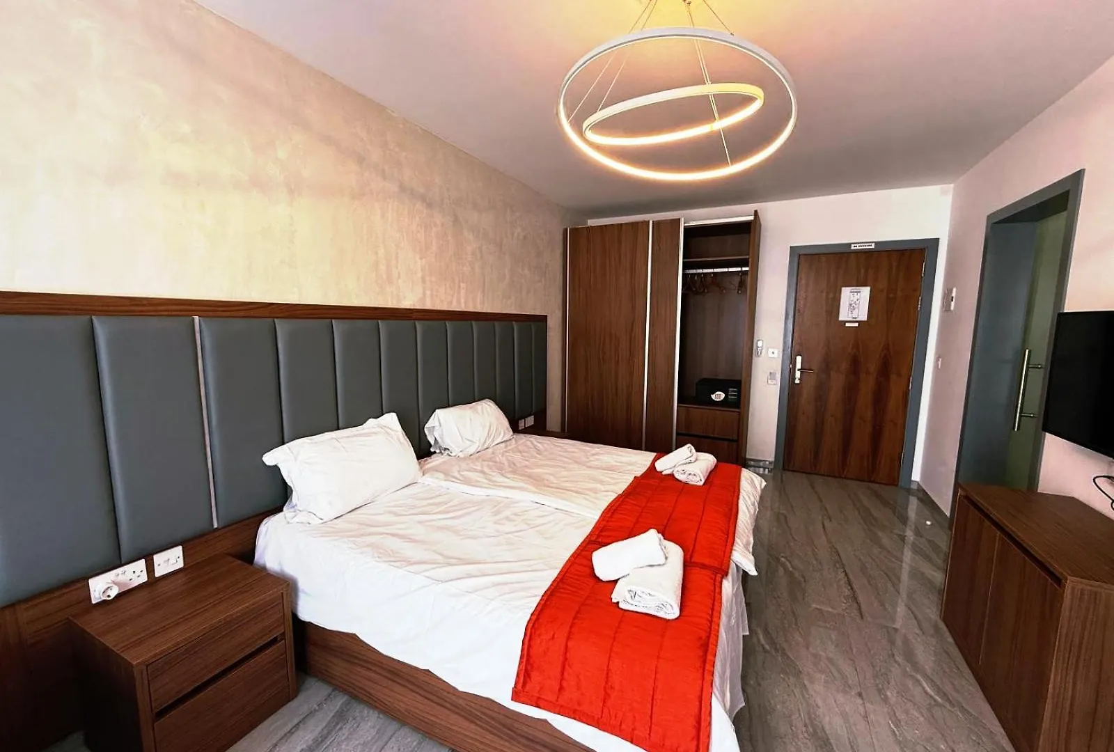 Guest house The Urban Suites Gzira