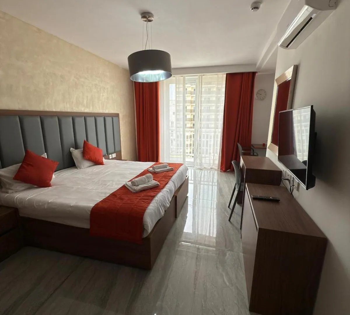 Guest house The Urban Suites Gzira