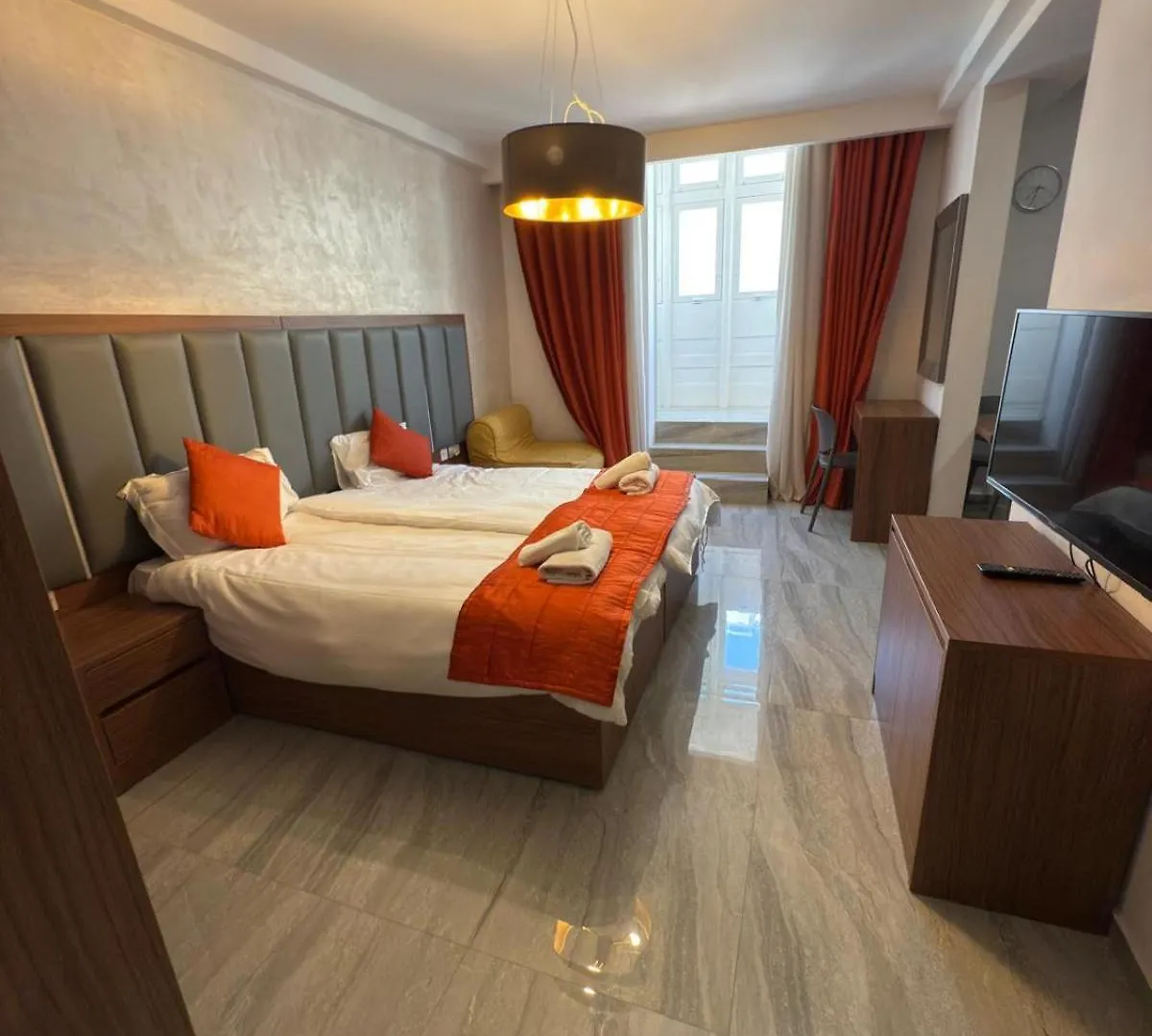 Guest house The Urban Suites Gzira