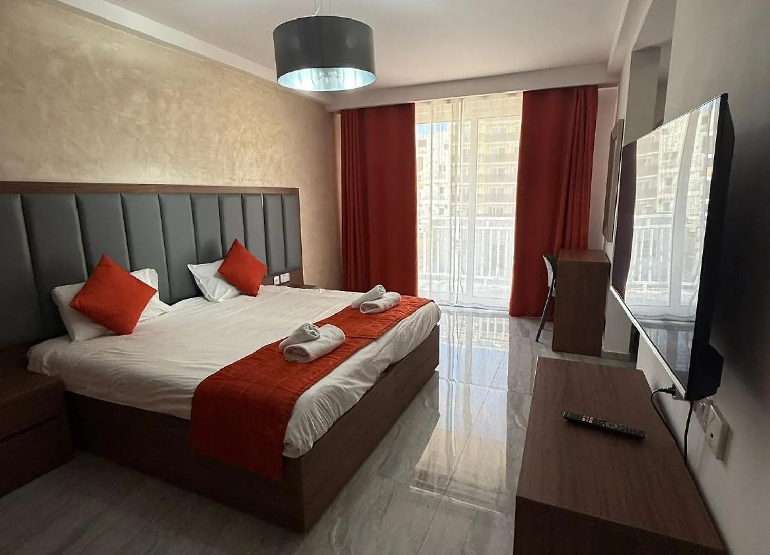 Guest house The Urban Suites Gzira