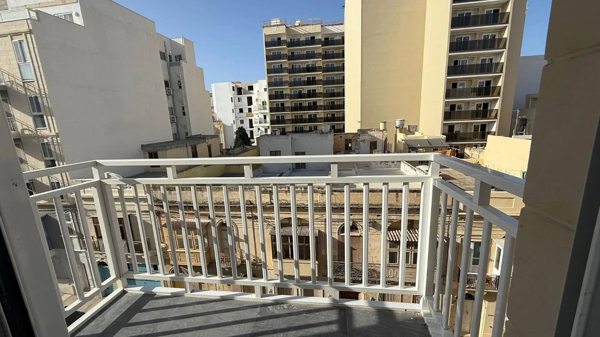 The Urban Suites Gzira Guest house