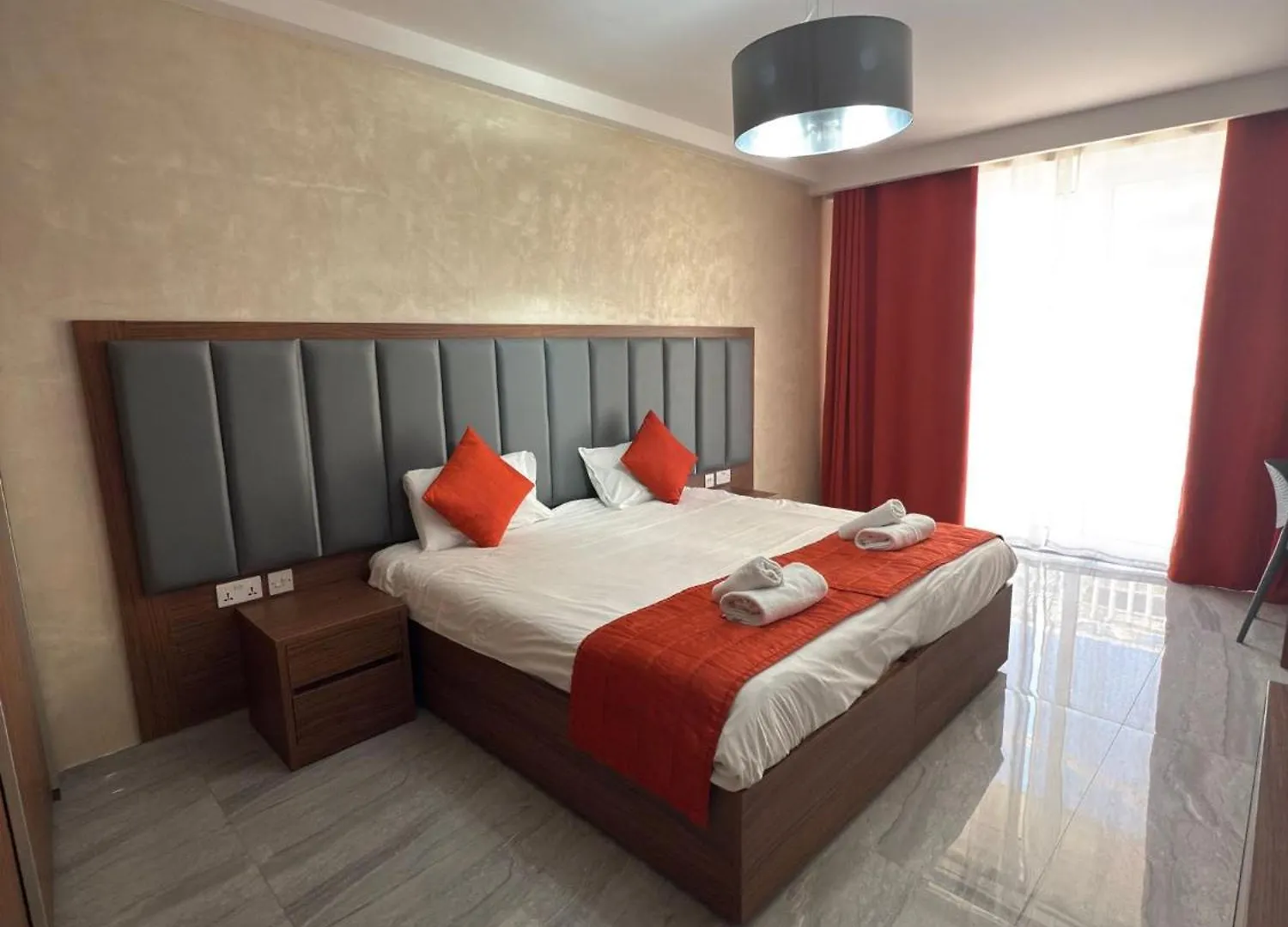 The Urban Suites Gzira Guest house